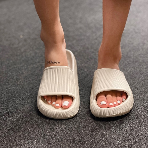 Bone cloud insole pillow slides - Picture 5 of 7